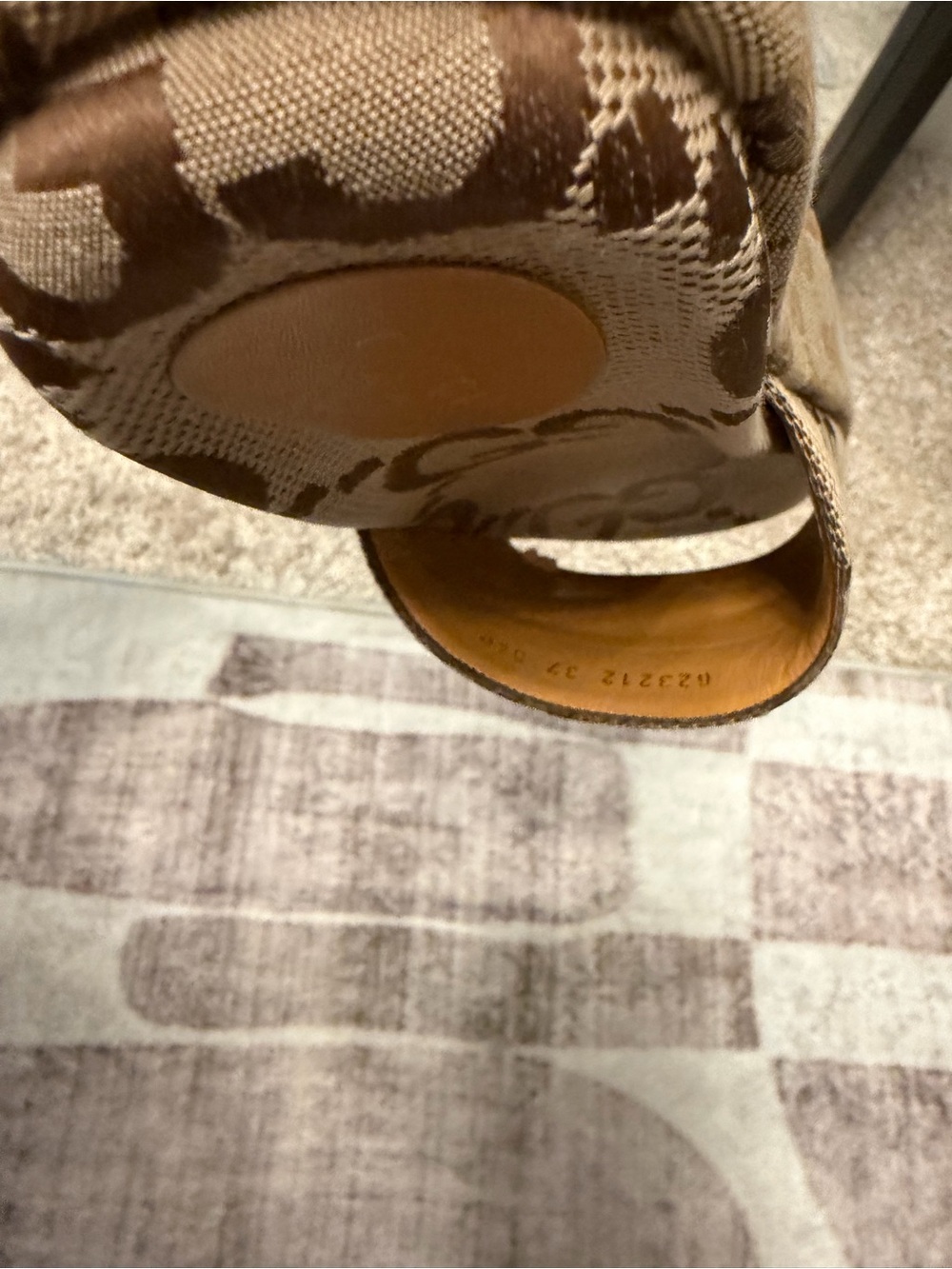 Gucci GG Canvas Platform Slide Sandals - Picture 7 of 7